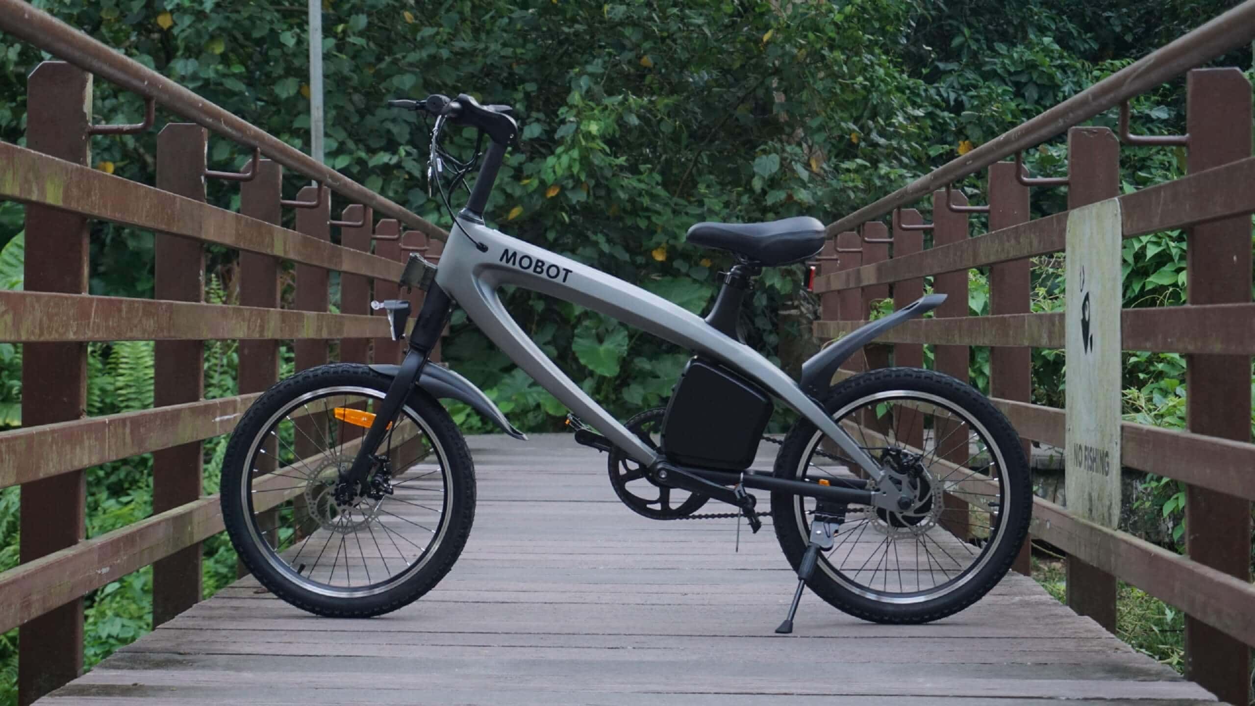 MOBOT OVO (SILVER) LTA approved ebike at Admitalty Park (1)