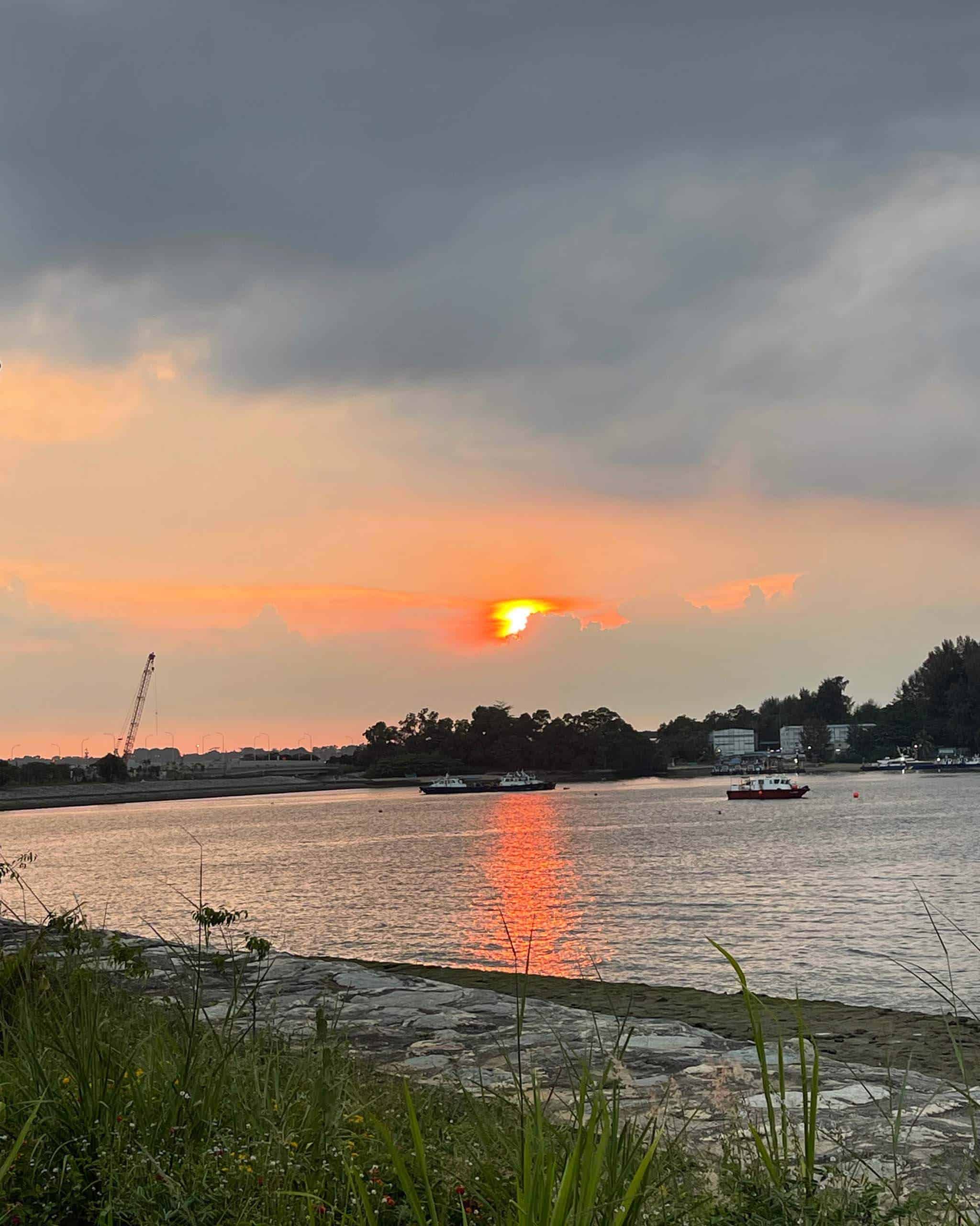 Sunset view at Changi Bay PCN - Top 8 Cycling Routes On A Foldable Bicycle In Singapore