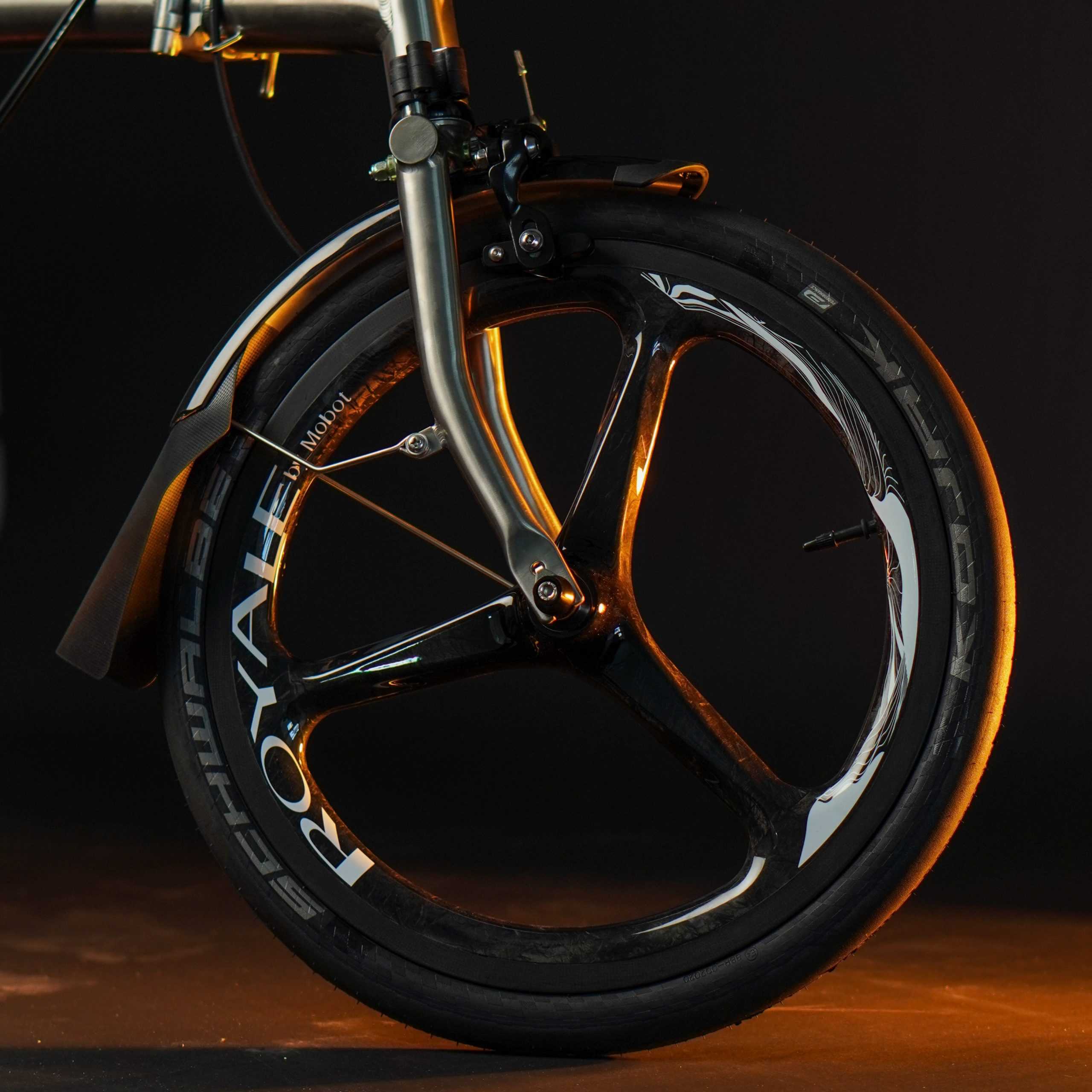 RoyaleTitaniumCarbonTrispoke scaled - Launch of Royale by Mobot 7.6kg Titanium Tri-fold bicycle