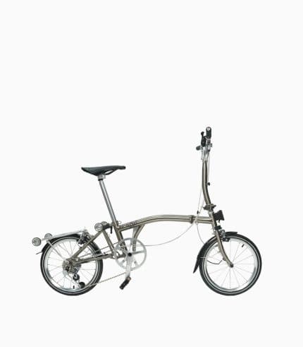 ROYALE PRO METALLIC SILVER RIGHT ANGLE 430x491 - Press Release: Announcing the New ROYALE Pro Series by MOBOT - Revolutionising Foldable Bicycles